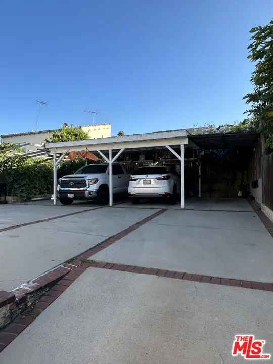 Multi-family house For Sale in Los Angeles, California