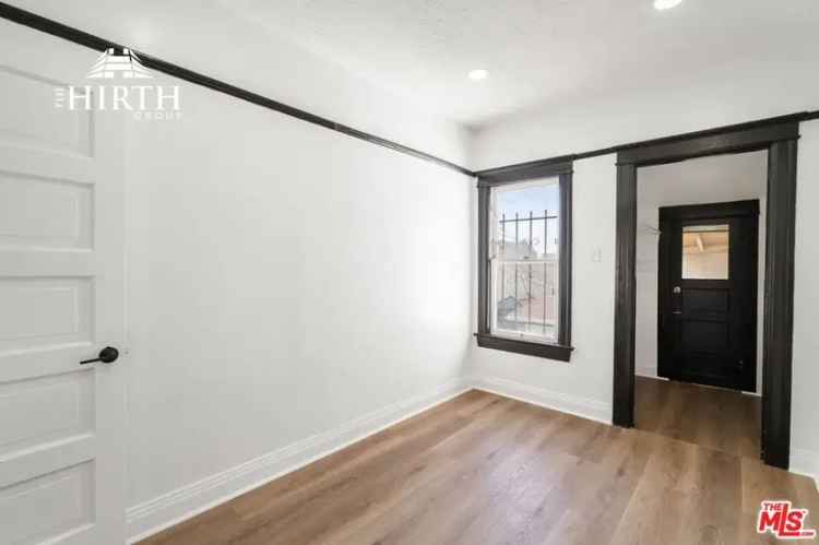 Multi-family house For Sale in 1329, 2nd Avenue, Los Angeles, California