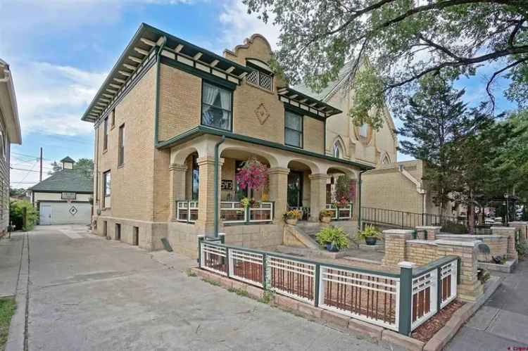 Single-family house For Sale in Montrose, Colorado