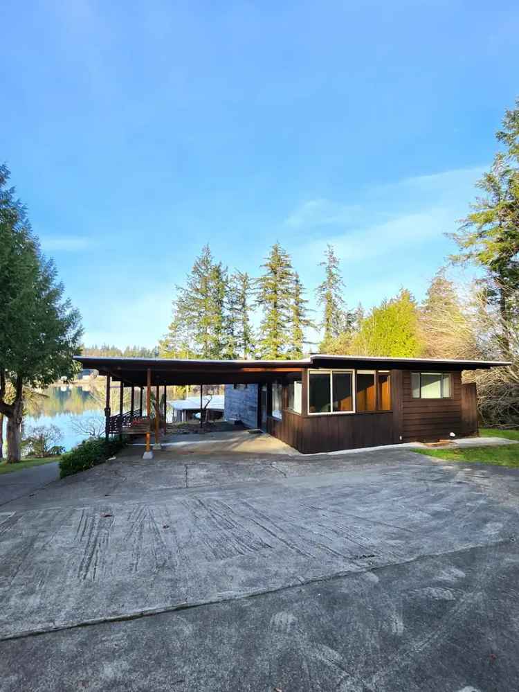 Mid Century Home for Rent Near Shelton WA