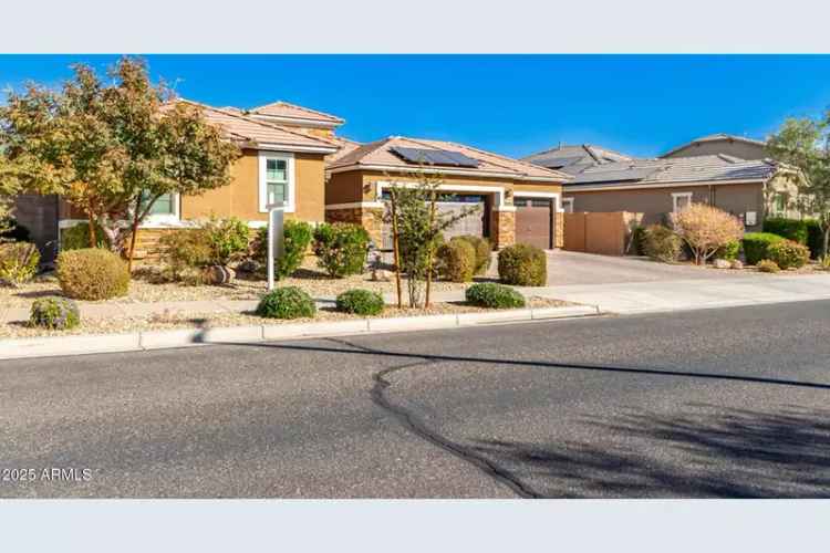 Single-family house For Sale in 18904, West Mercer Lane, Surprise, Arizona