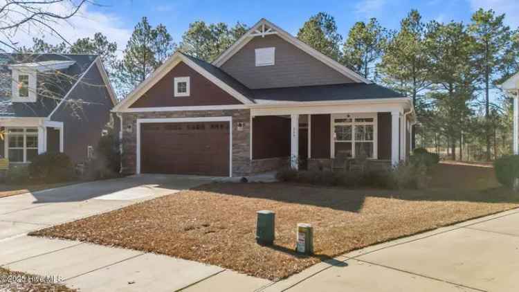 Single-family house For Sale in 209, Tippecanoe Place, Aberdeen, North Carolina