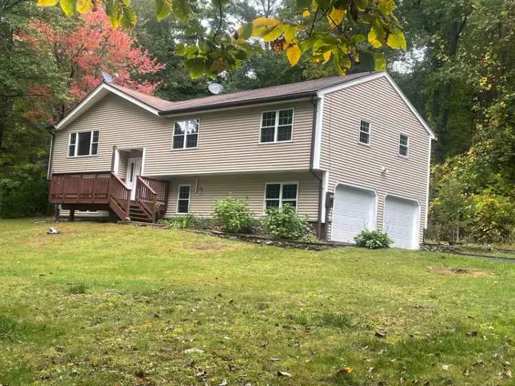 Single-family house For Sale in 22, Olympic Drive, Danbury, Connecticut