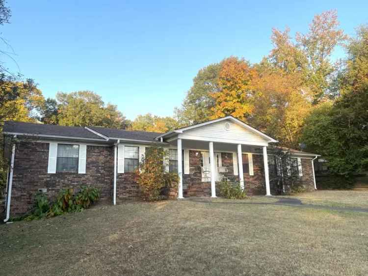 Single-family house For Sale in 4509, West Main Street, Russellville, Arkansas