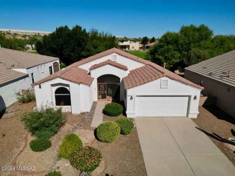 Single-family house For Sale in Green Valley, Arizona