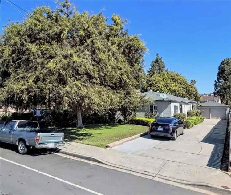 Multi-family house For Sale in 6742, Saranac Street, San Diego, California