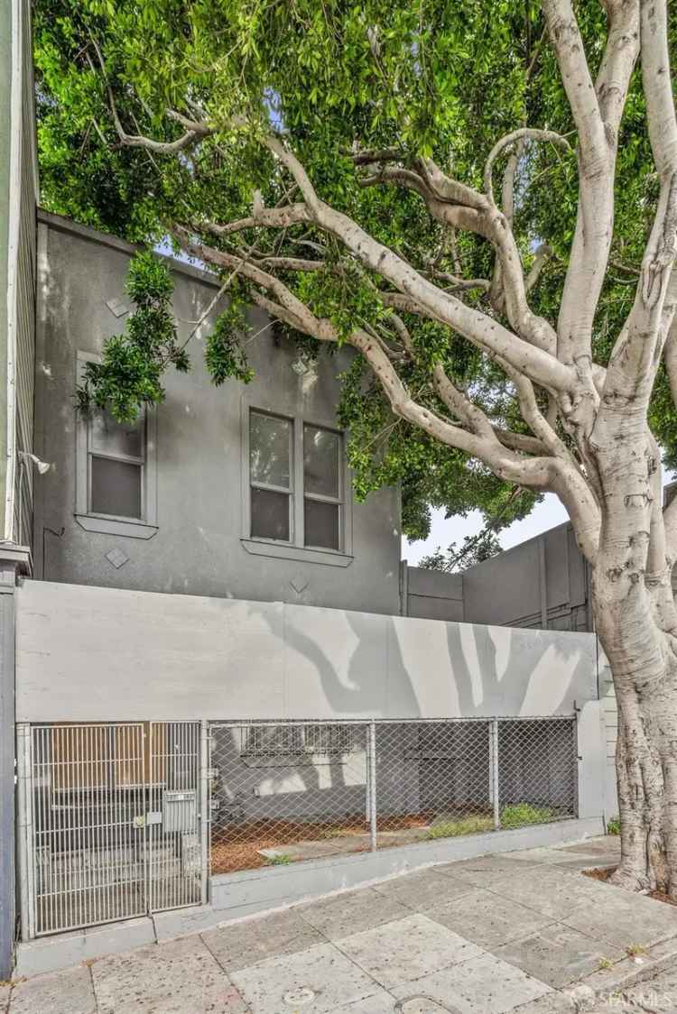 Multi-family house For Sale in San Francisco, California