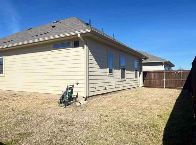 Single-family house For Rent in Roanoke, Texas