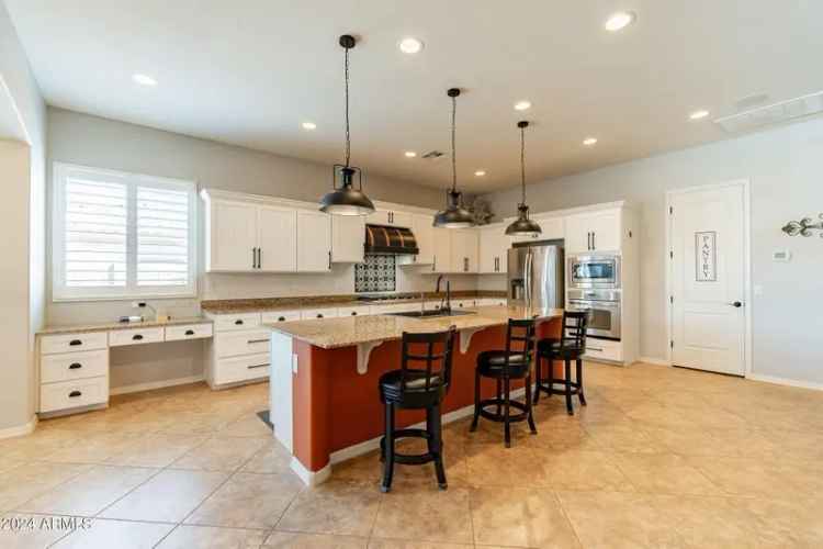 Single-family house For Sale in 18226, West Desert Willow Drive, Goodyear, Arizona