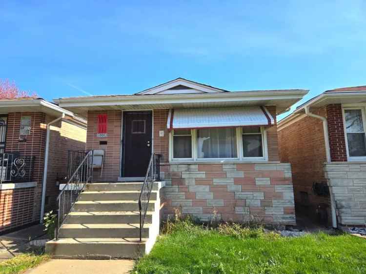 Single-family house For Sale in 10003, South State Street, Chicago, Illinois