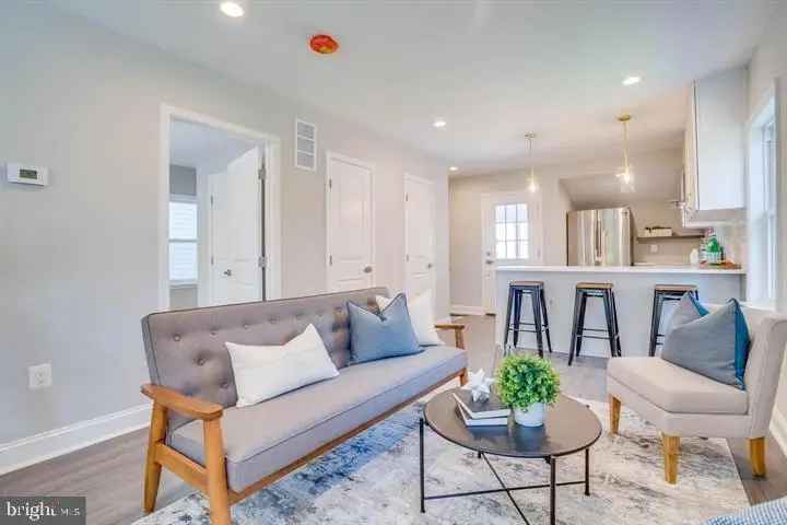 Single-family house For Sale in 6004, Clay Street Northeast, Washington, District of Columbia