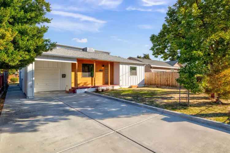 4 Bedroom 3 Bath Home Near Downtown Sacramento