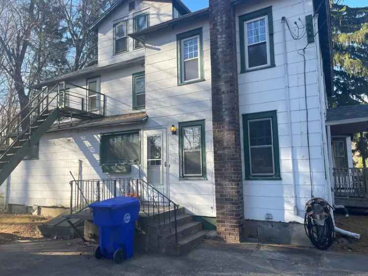 Multi-family house For Sale in 1844, Main Street, East Hartford, Connecticut