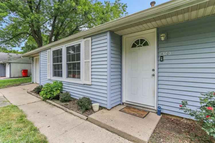 Single-family house For Sale in 610, Goldenview Drive, Champaign, Illinois