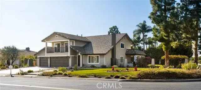 Single-family house For Sale in 6001, Foxfield Lane, Yorba Linda, California