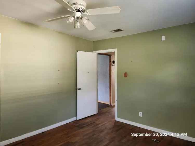 Single-family house For Sale in 11645, Loop Road, Beaumont, Texas