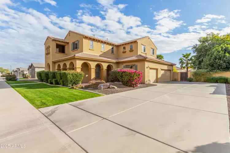 Single-family house For Sale in 21525, East Camacho Road, Queen Creek, Arizona