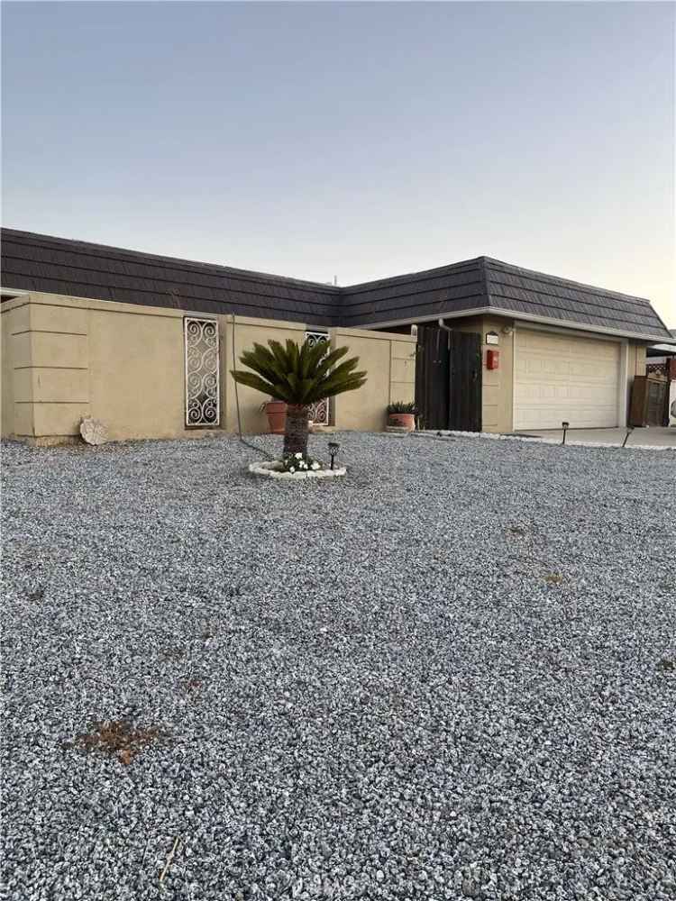 Single-family house For Sale in Menifee, California