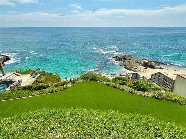 Single-family house For Sale in 31678, Seacove Drive, Laguna Beach, California