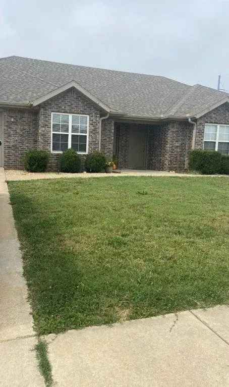 Multi-family house For Sale in 201, Sage Street, Centerton, Arkansas