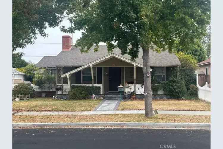 Single-family house For Sale in Long Beach, California