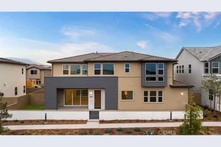 Condo For Sale in Irvine, California