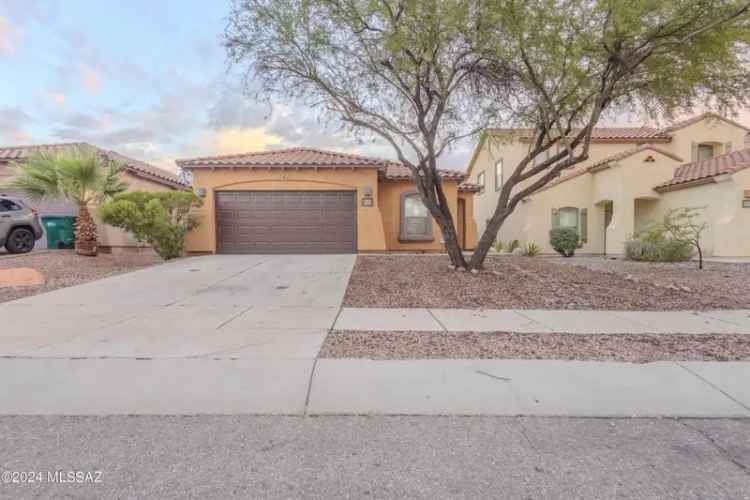 Single-family house For Sale in 844, West Calle Valenciana, Sahuarita, Arizona