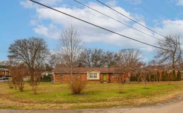 Single-family house For Sale in 212, Jacksonian Drive, Nashville, Tennessee