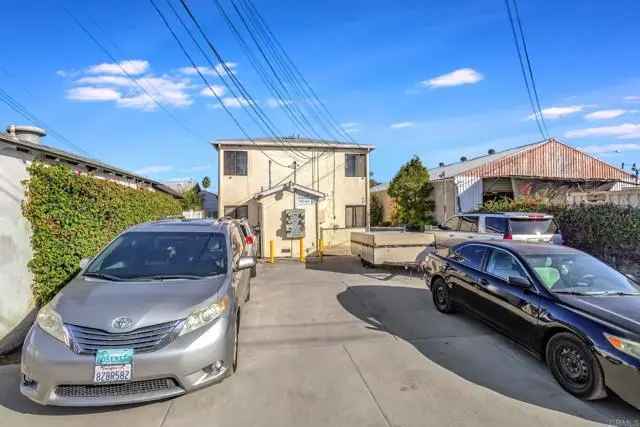 Multi-family house For Sale in 3118, Fairmount Avenue, San Diego, California