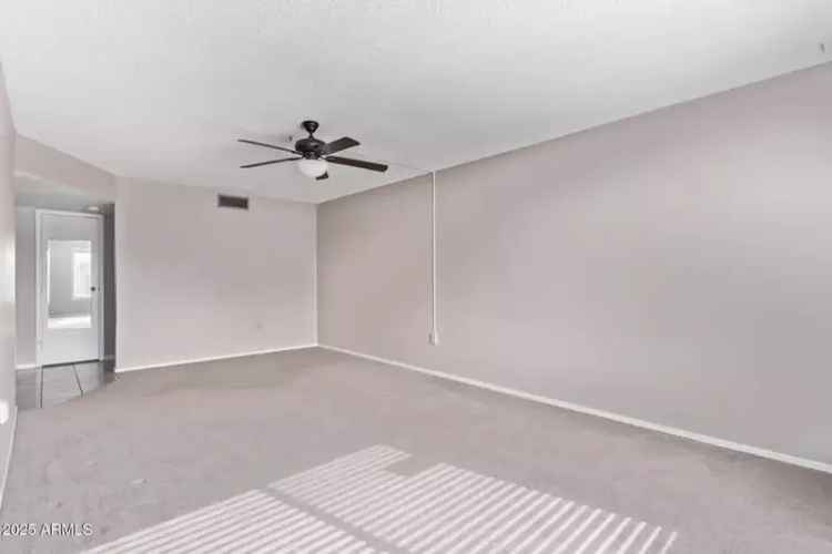 Apartment For Sale in 13720, North 98th Avenue, Sun City, Arizona