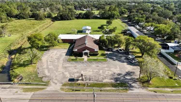 Multi-family house For Sale in 2603, West South Street, Alvin, Texas