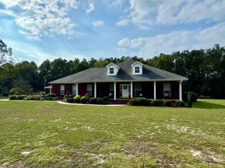 Single-family house For Sale in 203, Fairway Drive, Opp, Alabama