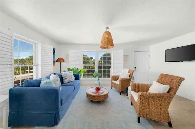 Single-family house For Sale in 190, Gulfview Drive, Islamorada, Florida