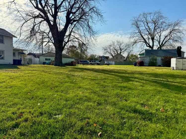 Land For Sale in 863, Bucklin Street, LaSalle, Illinois