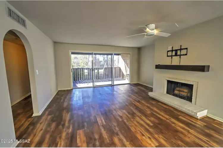 Condo For Sale in 556, North Dodge Boulevard, Tucson, Arizona