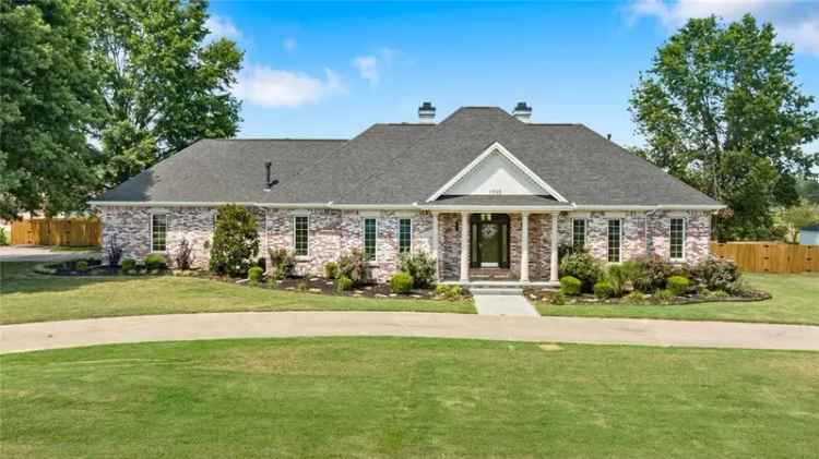 Single-family house For Sale in 1705, West Laurel Avenue, Rogers, Arkansas