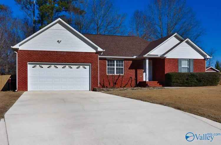 Single-family house For Sale in 26613, Lydia Joe Drive, Athens, Alabama