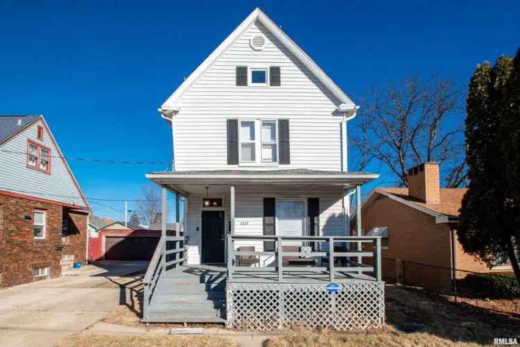 Single-family house For Sale in 1217, West Gilbert Avenue, Peoria, Illinois