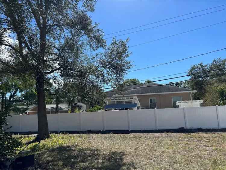 Single-family house For Sale in 4732, West Lawn Avenue, Tampa, Florida