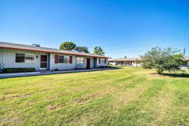 Single-family house For Sale in 14012, North Newcastle Drive, Sun City, Arizona