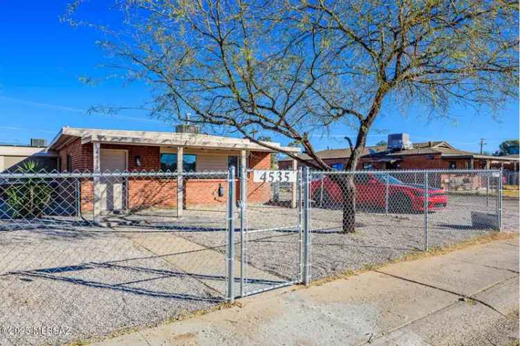 Duplex For Sale in Tucson, Arizona