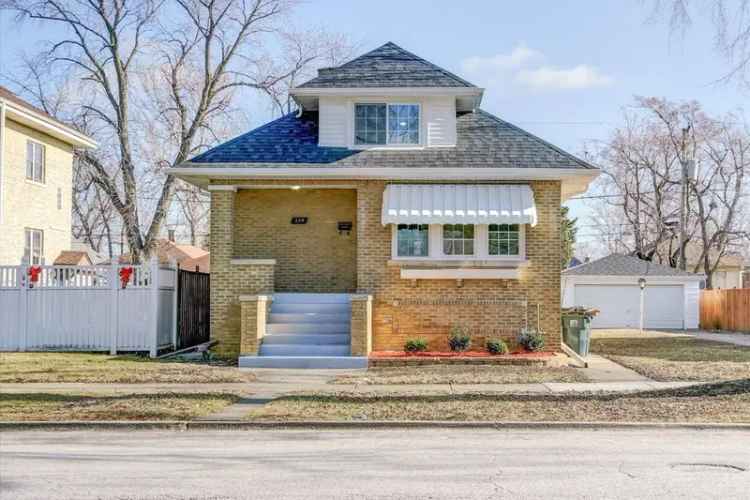 Single-family house For Sale in 339, 23rd Avenue, Bellwood, Illinois