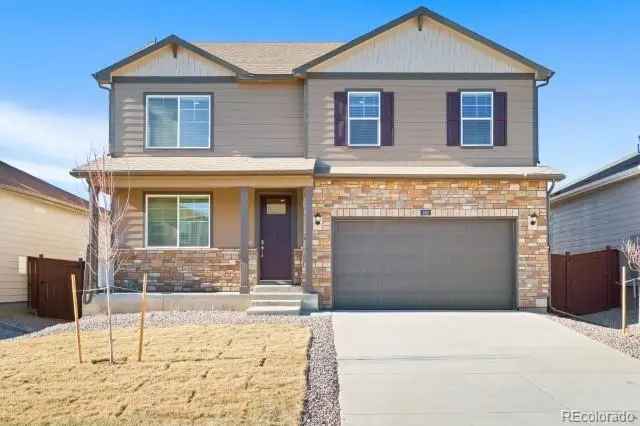 Single-family house For Sale in Parker, Colorado