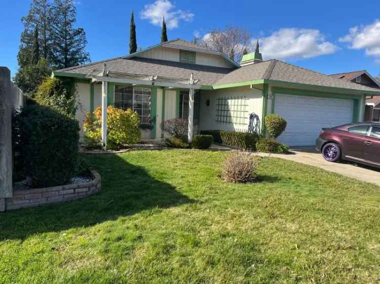 Single-family house For Sale in 5601, Rightwood Way, Sacramento, California