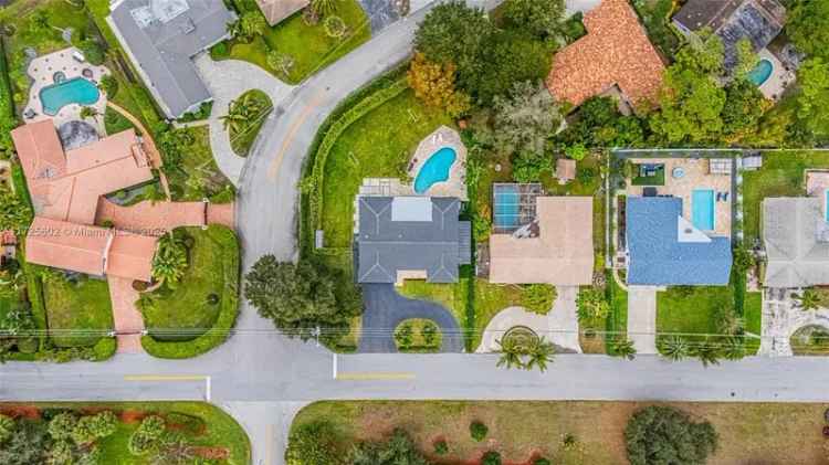 Single-family house For Sale in 1049, West Palmetto Park Road, Boca Raton, Florida