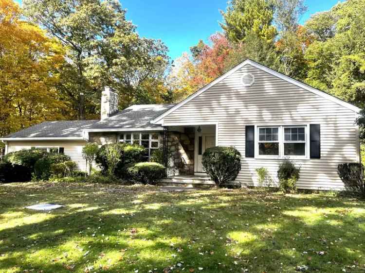 Single-family house For Sale in 4, Studio Lane, Norwalk, Connecticut