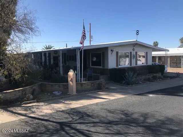 Single-family house For Sale in 5575, West Flying W Street, Arizona