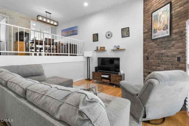 Condo For Sale in 13561, Valerio Street, Los Angeles, California