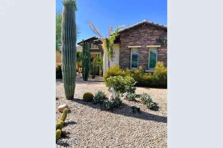 Single-family house For Sale in 20371, East Calle De Flores, Queen Creek, Arizona