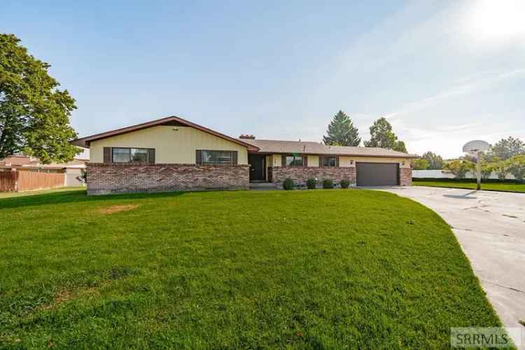 Single-family house For Sale in 1367, Homer Avenue, Idaho Falls, Idaho